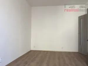 Pronájem bytu 1+kk, Brno, Křepelčí, 23 m2