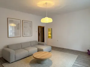 Prodej bytu 1+1, Praha - Holešovice, Stupkova, 55 m2