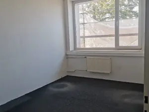 Pronájem obchodního prostoru, Hradec Králové, Vážní, 17 m2