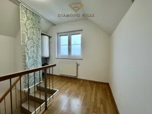 Pronájem bytu 3+kk, Holubice, Lipová, 88 m2