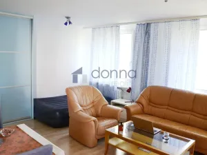 Pronájem bytu 2+kk, Praha, Tajovského, 69 m2