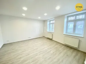 Pronájem bytu 2+1, Opava - Předměstí, náměstí Svaté Trojice, 57 m2