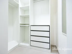 Pronájem bytu 1+kk, Praha - Hostivař, Nurmiho, 40 m2