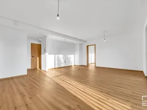 Prodej bytu 4+kk, Srubec - Stará Pohůrka, 112 m2