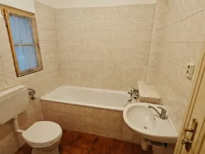 Prodej rodinného domu, Dobrovice, Palackého náměstí, 300 m2