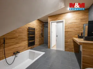 Prodej rodinného domu, Zvěstov, 217 m2