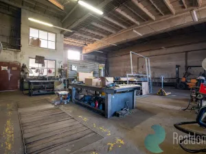 Prodej výrobních prostor, Milovice, 2255 m2