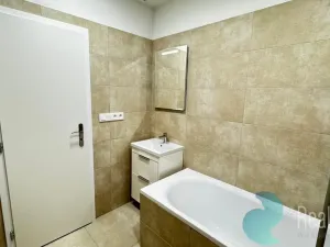 Pronájem bytu 3+kk, České Budějovice, tř. 28. října, 76 m2