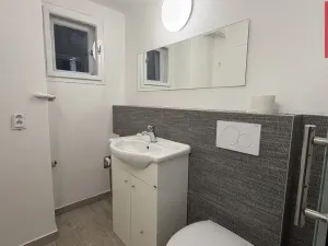 Pronájem bytu 1+1, Opava, Krnovská, 40 m2