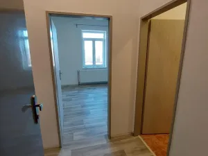 Pronájem bytu 1+kk, Valašské Meziříčí, Husova, 33 m2