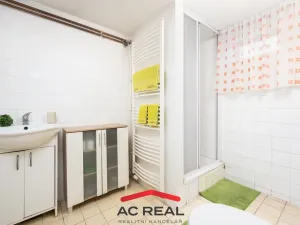 Pronájem komerční nemovitosti, Brno - Komín, Štursova, 15 m2