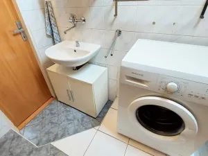 Pronájem bytu 1+1, Valašské Meziříčí - Krásno nad Bečvou, Na Příkopě, 35 m2