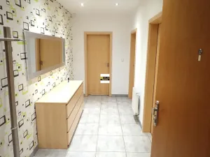 Pronájem bytu 2+kk, Praha - Modřany, K Vltavě, 60 m2