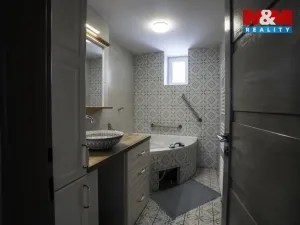 Prodej rodinného domu, Velká nad Veličkou, 194 m2