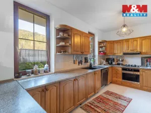 Prodej rodinného domu, Dolní Lomná, 240 m2