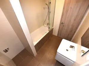 Prodej bytu 2+kk, Praha - Vršovice, Petrohradská, 114 m2