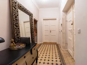 Pronájem bytu 2+1, Praha - Nové Město, Na výtoni, 85 m2