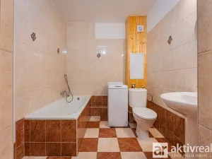 Pronájem bytu 2+kk, Praha - Strašnice, Královická, 54 m2