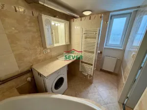 Prodej bytu 2+1, Teplice, Americká, 56 m2