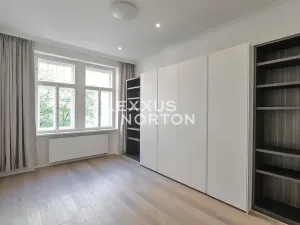 Pronájem bytu 3+kk, Praha - Vinohrady, náměstí Jiřího z Poděbrad, 138 m2