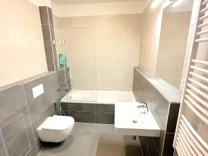 Prodej bytu 2+kk, Praha, Čakovická, 42 m2