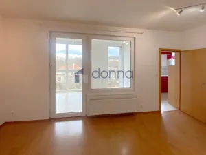 Pronájem bytu 2+1, Praha, Nademlejnská, 39 m2