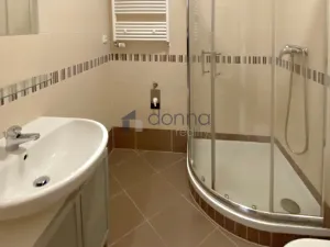 Pronájem bytu 2+1, Praha, Nademlejnská, 39 m2