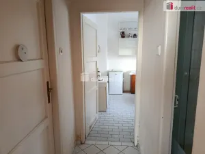 Pronájem bytu 1+1, Praha - Vysočany, Na Krocínce, 35 m2