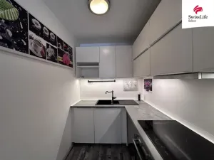 Pronájem bytu 2+kk, Praha - Kobylisy, Frýdlantská, 45 m2