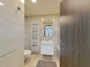 Prodej bytu 2+kk, Praha, Toufarova, 53 m2