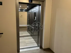 Prodej bytu 2+kk, Praha, Toufarova, 53 m2