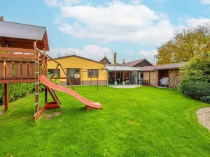 Prodej rodinného domu, Hradištko, 241 m2