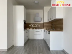Pronájem bytu 2+kk, Velký Osek, U hřiště, 69 m2