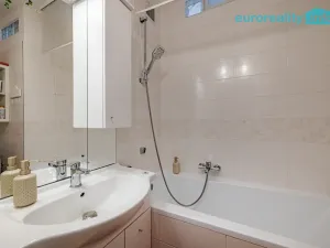 Prodej bytu 2+1, Mariánské Lázně, Žižkova, 52 m2
