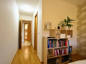 Pronájem bytu 2+kk, Praha - Košíře, Linhartova, 76 m2