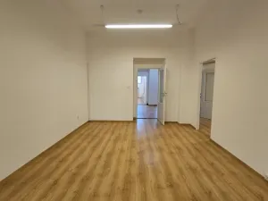Pronájem kanceláře, Praha, Pod Nuselskými schody, 105 m2