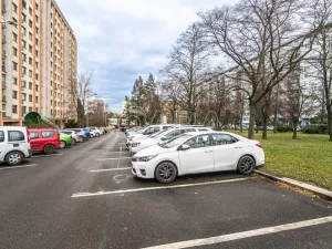 Pronájem bytu 2+kk, Praha - Kobylisy, Kaňkovského, 43 m2