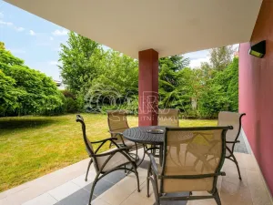 Prodej rodinného domu, Praha - Kolovraty, V louce, 495 m2