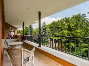 Prodej rodinného domu, Praha - Kolovraty, V louce, 495 m2