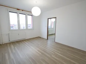 Pronájem bytu 1+1, Staňkov, Na Tržišti, 31 m2