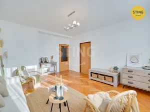 Prodej bytu 3+1, Tvrdonice, Družstevní, 72 m2