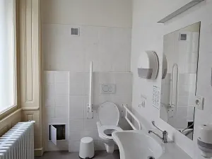 Pronájem kanceláře, Brno, Zámečnická, 412 m2