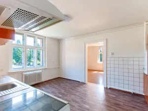 Pronájem bytu 3+1, Úpice, Na Veselce, 80 m2