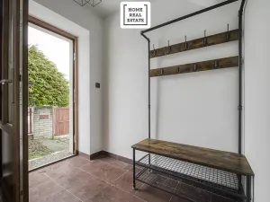 Pronájem ubytování, Praha - Dolní Měcholupy, U svornosti, 117 m2