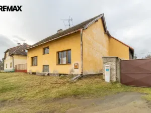 Prodej rodinného domu, Vrchotovy Janovice, 435 m2