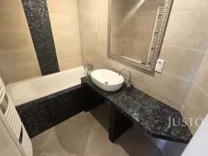 Pronájem bytu 2+kk, Písek, Mírové nám., 50 m2