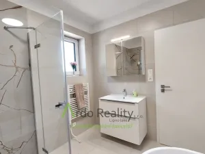 Pronájem rodinného domu, Frymburk, 97 m2