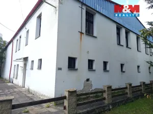Pronájem skladu, Doksy, Valdštejnská, 1730 m2