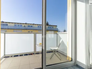 Prodej bytu 2+kk, Jesenice, Sluneční, 63 m2