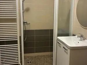 Pronájem bytu 2+kk, Praha - Kyje, Davidovičova, 50 m2